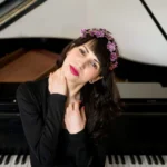 Bild von der Pianistin Hila Kulik
